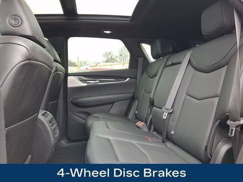 Used 2022 Cadillac XT5 Premium Luxury AWD/4WD image 13