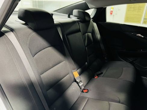 Used 2024 Chevrolet Malibu LT image 28