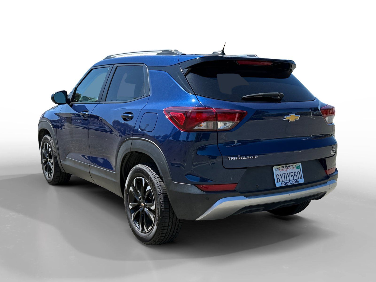 Used 2022 Chevrolet TrailBlazer LT FWD image 3