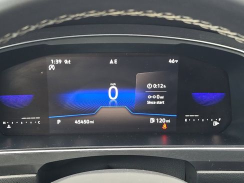 Used 2022 Volkswagen Tiguan SE image 28