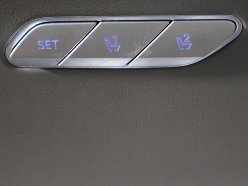 Used 2022 Genesis GV80 3.5T Advanced + image 42