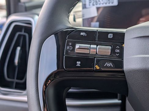 New 2026 Kia Sorento LX FWD image 34
