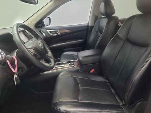 Used 2019 Nissan Pathfinder Platinum AWD/4WD image 17