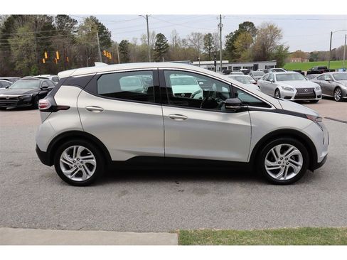 Used 2023 Chevrolet Bolt LT w/ Driver Confidence Package image 8