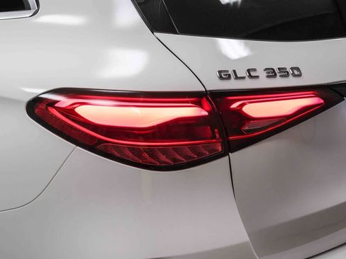 Certified 2025 Mercedes-Benz GLC 350e 4MATIC image 7
