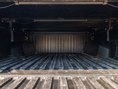 Used 2019 Toyota Tacoma SR5 AWD/4WD image 24