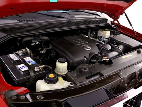 Used 2015 Nissan Titan SV image 51