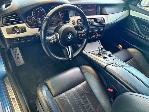 Used 2016 BMW M5 w/ Executive Package RWD image 9