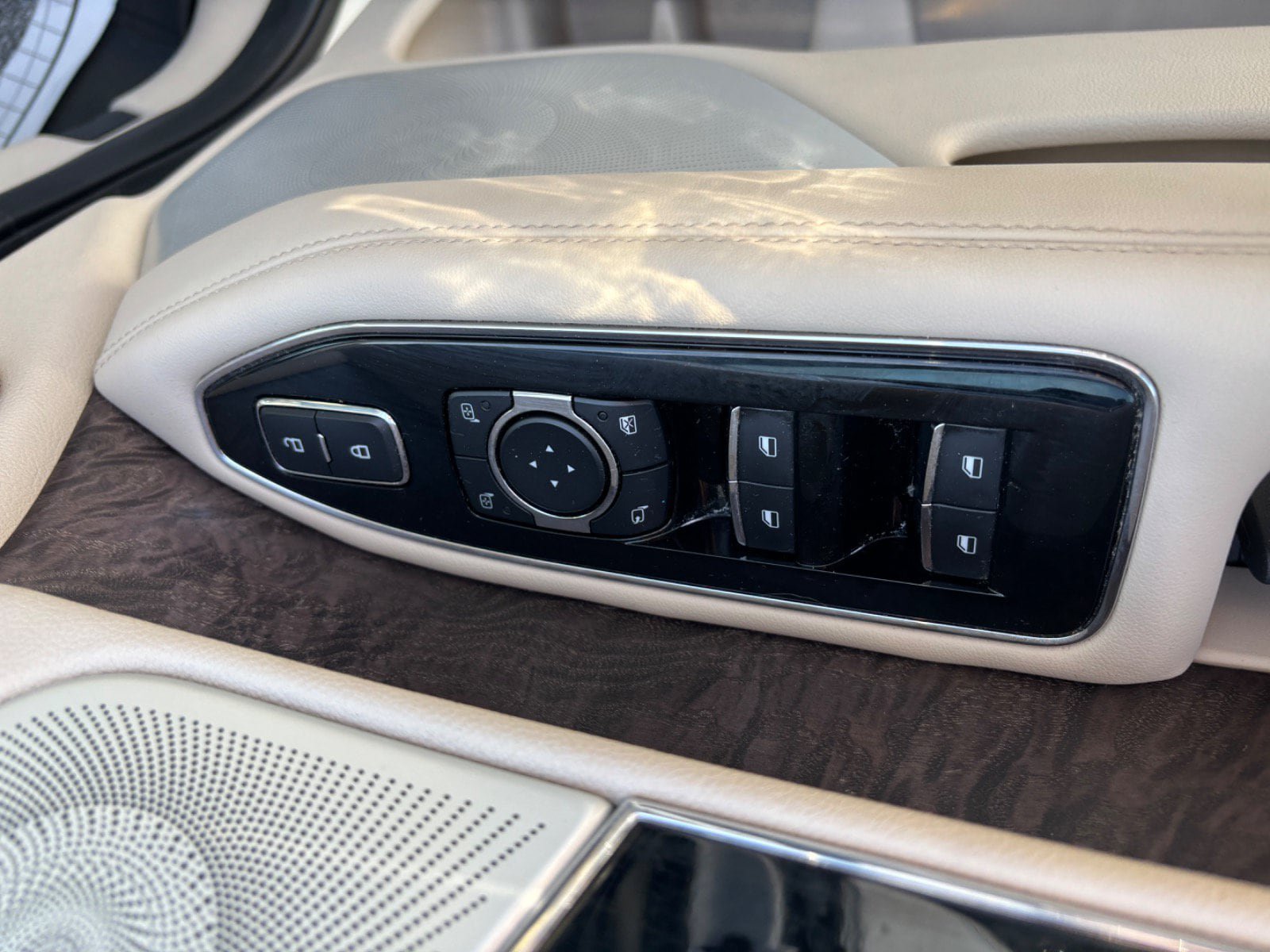 Used 2020 Lincoln Navigator L Reserve w/ Luxury Package AWD/4WD image 33