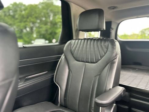 Used 2024 Hyundai Palisade Limited AWD/4WD image 10