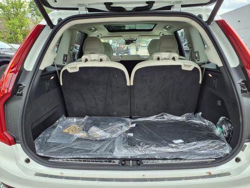 Used 2025 Volvo XC90 T8 Ultra w/ Protection Package Premier image 26