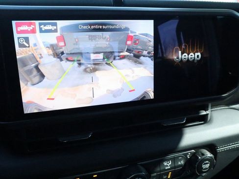 New 2026 Jeep Gladiator Mojave image 6