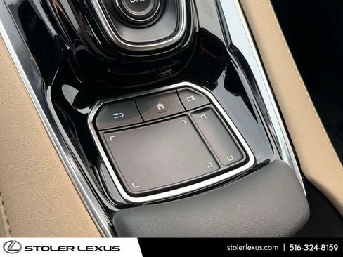 Used 2024 Acura RDX SH-AWD image 34