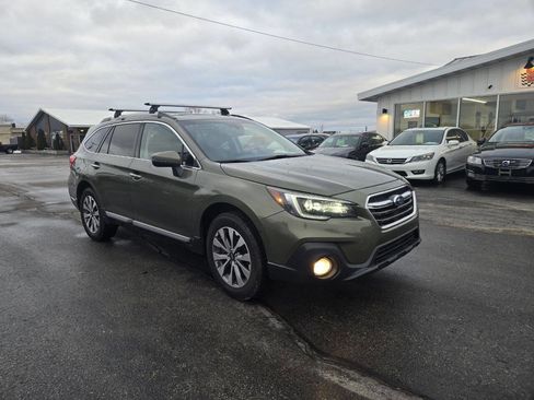 Used 2019 Subaru Outback 2.5i Touring w/ Popular Package #3A image 9