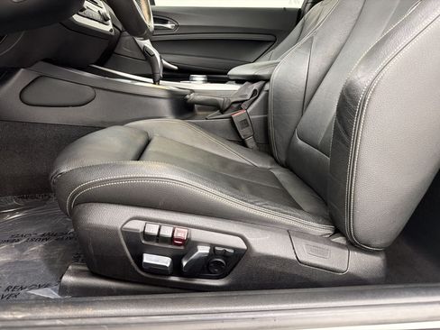 Used 2020 BMW 230i Coupe w/ M Sport Package RWD image 15