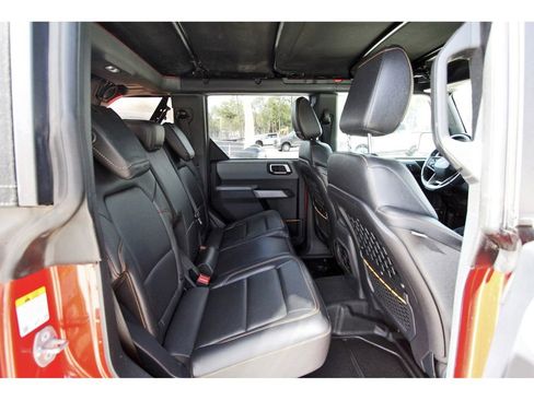 Used 2022 Ford Bronco Badlands w/ Sasquatch Package image 10