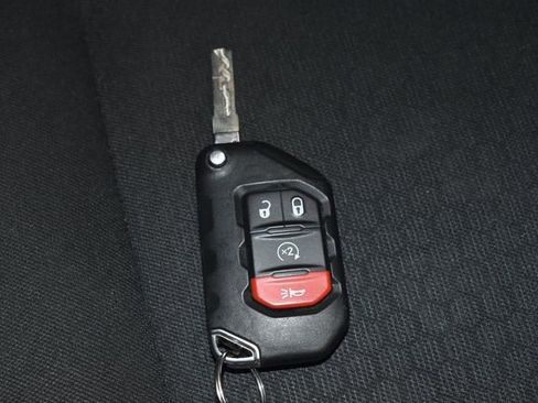 Used 2023 Jeep Wrangler Unlimited Rubicon w/ Xtreme Recon 35" Tire Package image 20