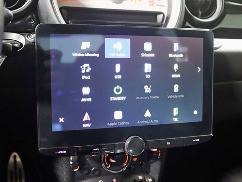 Used 2013 MINI Cooper S image 21