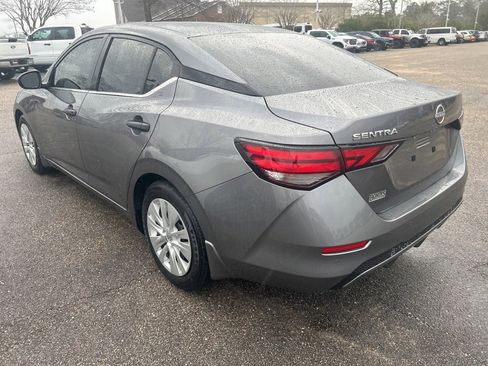 Used 2024 Nissan Sentra S image 8