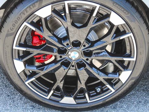 Certified 2026 BMW M235i xDrive w/ Technology Package AWD/4WD image 11