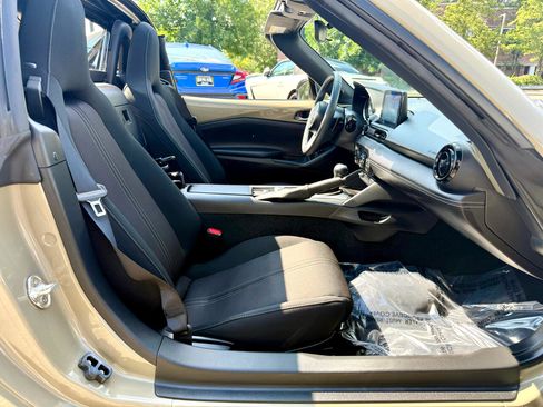 Used 2023 MAZDA MX-5 Miata Club image 20