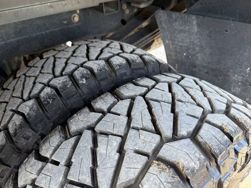 Used 2017 Ford F350 Lariat w/ Chrome Package image 16