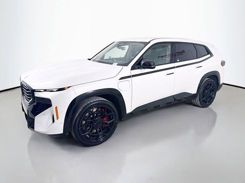 Used 2026 BMW XM Label Red image 3