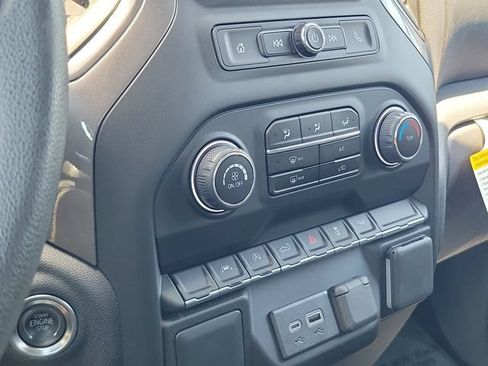 Used 2025 Chevrolet Silverado 1500 Custom RWD image 28
