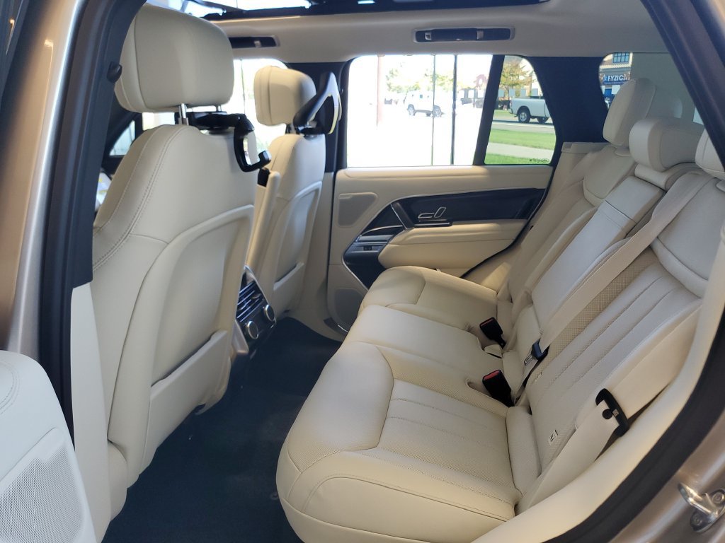 New 2026 Land Rover Range Rover SE AWD/4WD image 24