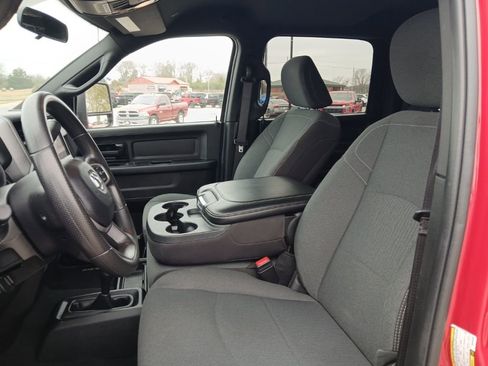 Used 2024 RAM 3500 Tradesman w/ Chrome Appearance Group image 33