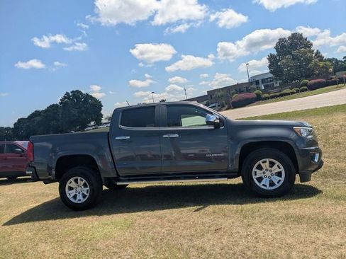 Used 2016 Chevrolet Colorado LT w/ Luxury Package, Chrome RWD image 2