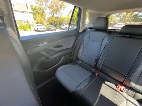 Used 2026 Volkswagen Tiguan SE AWD/4WD image 41