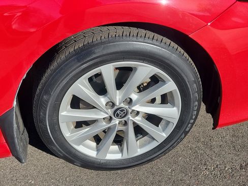 Used 2023 Toyota Camry LE image 8