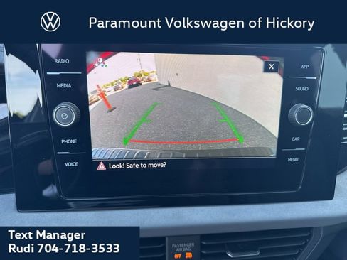 Used 2026 Volkswagen Jetta SE FWD image 19