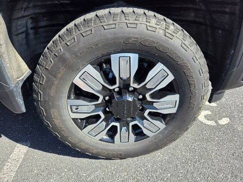 Used 2024 GMC Sierra 2500 Denali w/ Denali Reserve Package AWD/4WD image 30