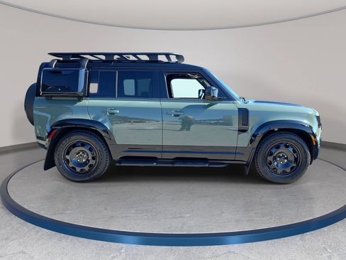 New 2026 Land Rover Defender 110 Trophy Edition AWD/4WD image 4