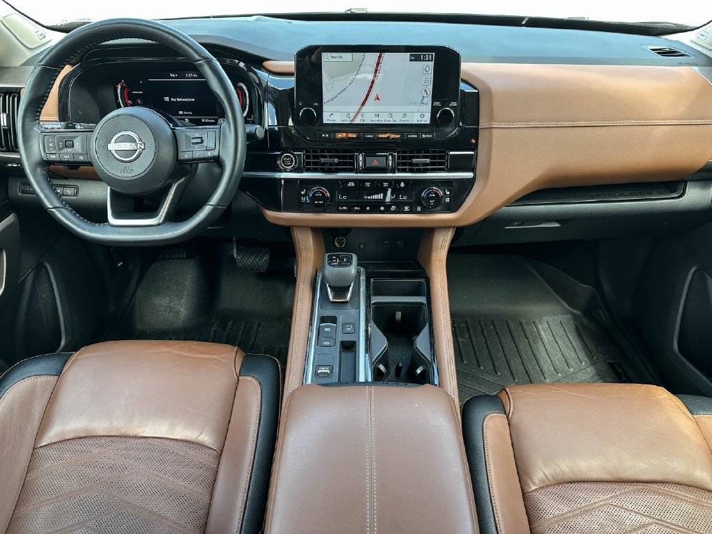 Used 2022 Nissan Pathfinder Platinum w/ Cargo Package FWD image 11