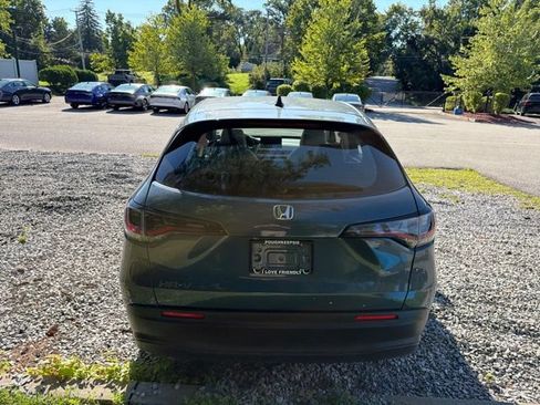 Used 2024 Honda HR-V LX image 7