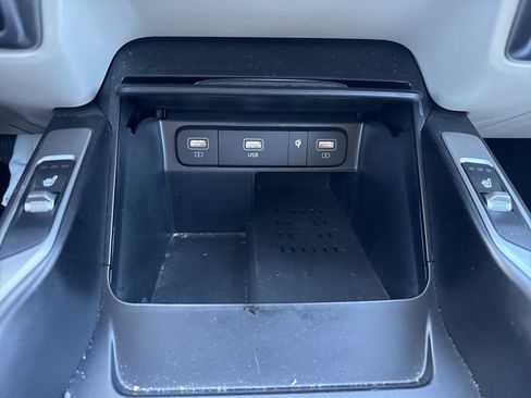 Used 2023 Kia Sorento EX AWD/4WD image 19