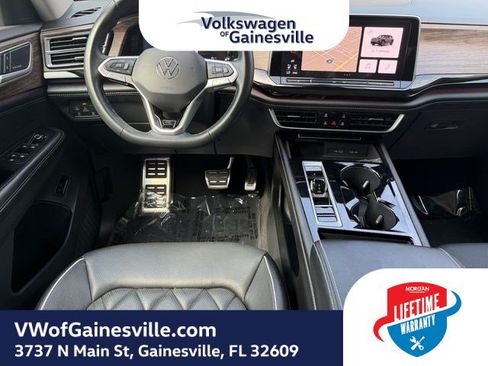 Certified 2024 Volkswagen Atlas SEL Premium R-Line AWD/4WD image 15