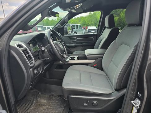 Used 2022 RAM 1500 Big Horn AWD/4WD image 4