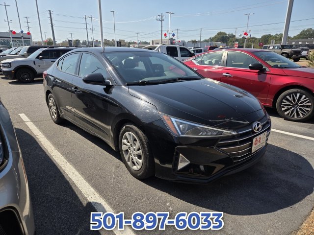 Used 2019 Hyundai Elantra SE w/ Cargo Package FWD image 2
