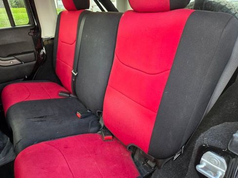 Used 2017 Jeep Wrangler Unlimited Sport image 8