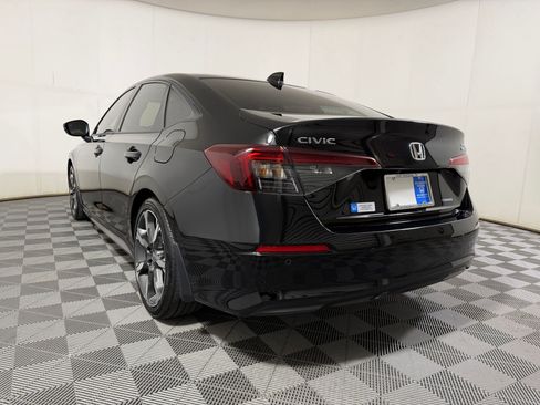 Used 2025 Honda Civic Sport Touring image 2
