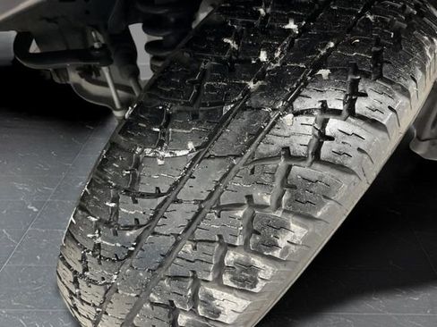 Used 2023 RAM 1500 Classic SLT image 31