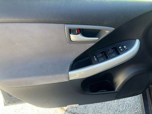 Used 2015 Toyota Prius Two FWD image 21