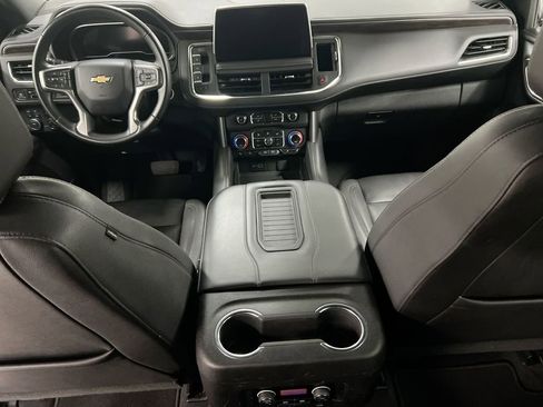Used 2023 Chevrolet Suburban LT image 10