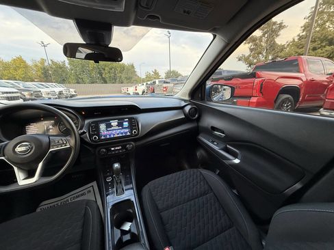 Used 2022 Nissan Kicks SV FWD image 20