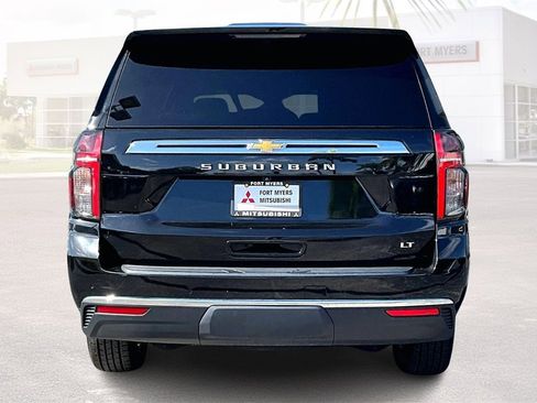 Used 2023 Chevrolet Suburban LT image 19