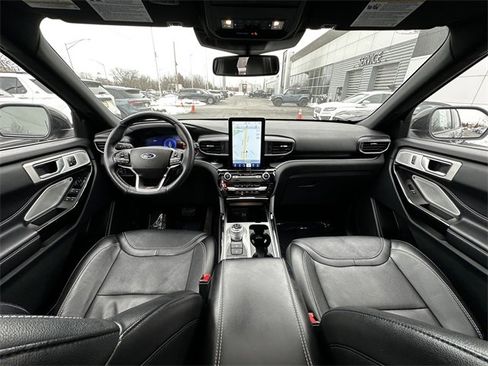 Certified 2023 Ford Explorer ST w/ Equipment Group 401A image 16